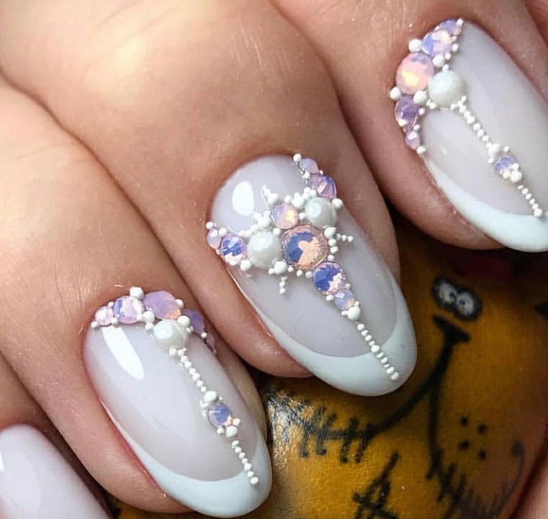 Nail beads white (0.4mm)