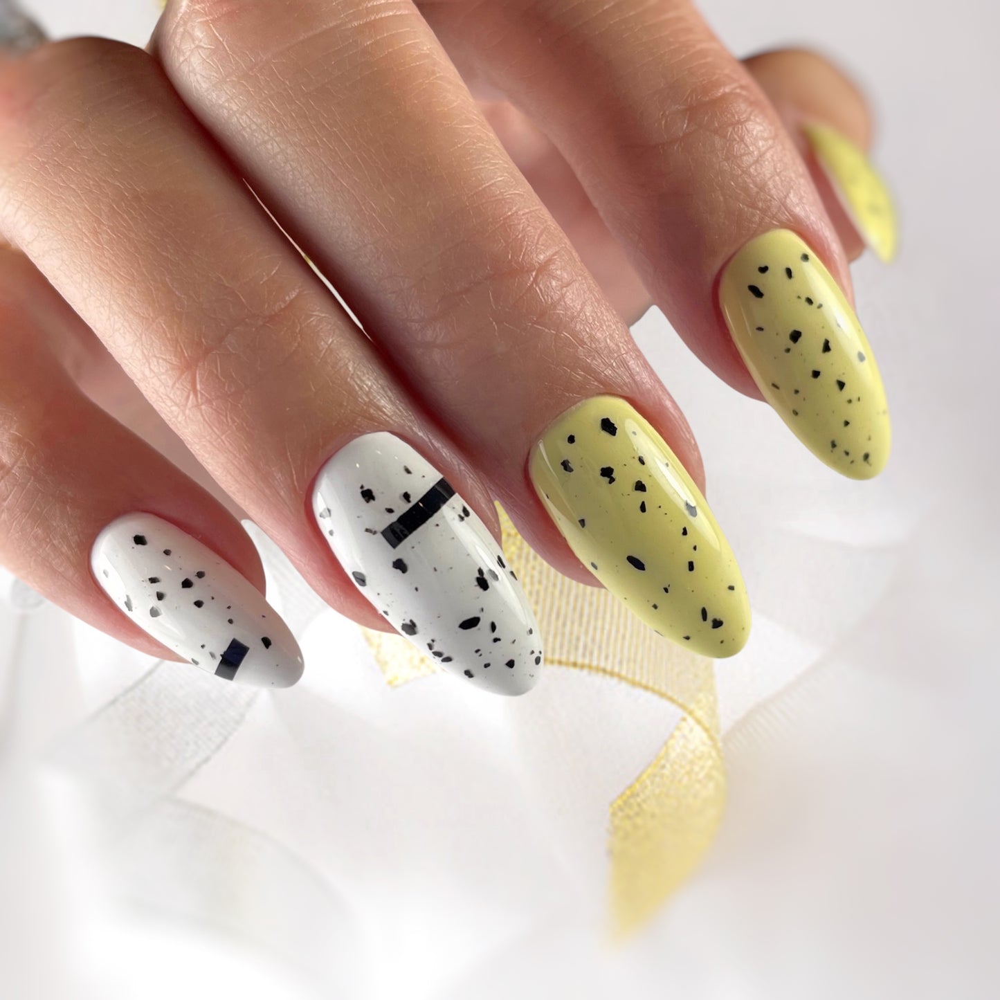 LUXIO by AKZENTZ - CHEERFUL Color Gel