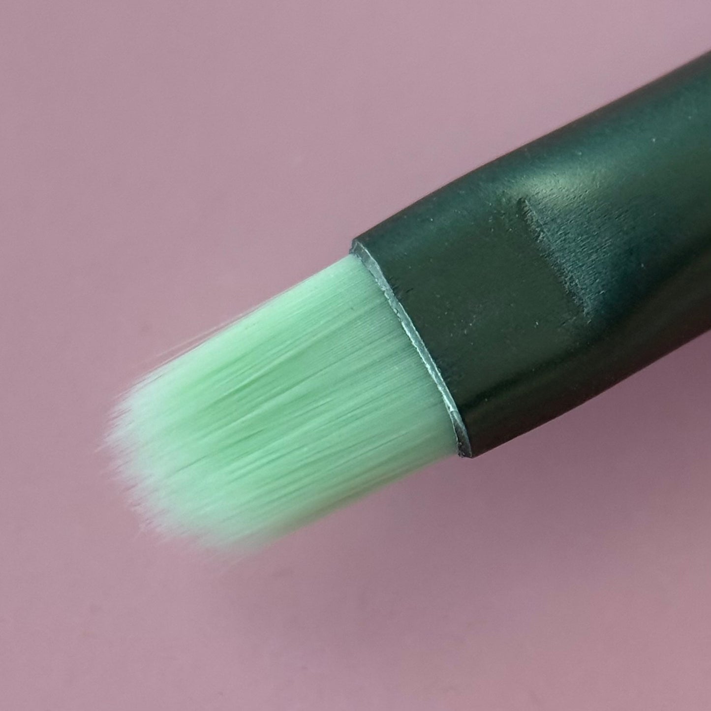 (New!) 2026 Silicone Nail Brush Oval 4MM for gels