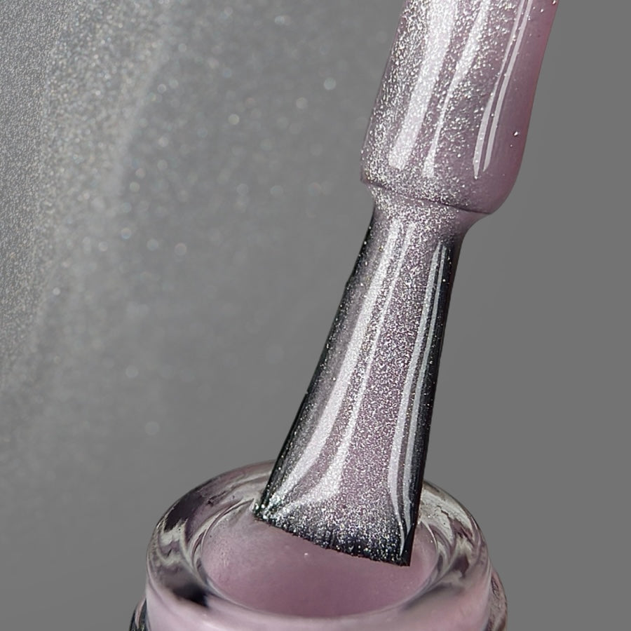 FARB RIME CAT’S #12 (light silver flare)  Professional UV/LED Gel