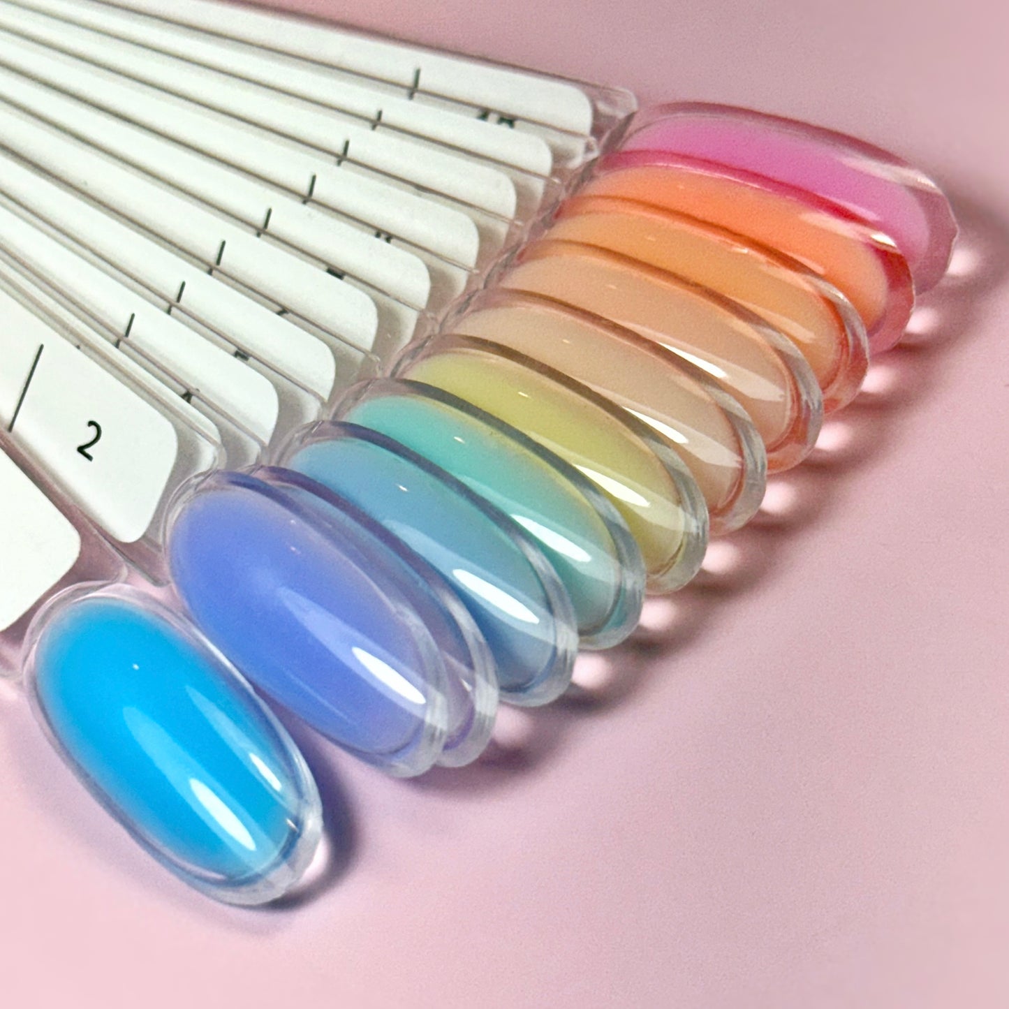 (New!) Plastic Nail Tips with 3D Effect, 50pc (Oval, Transparent)