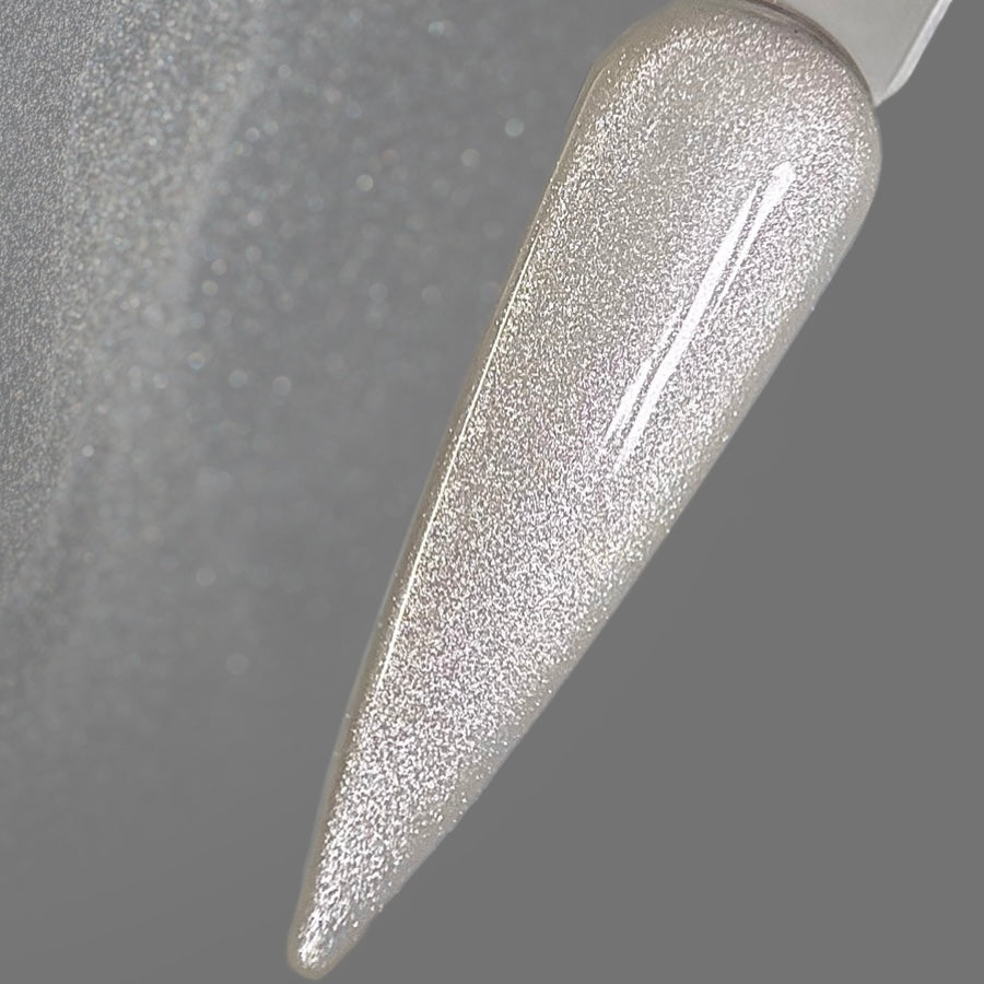 FARB RIME CAT’S #11 (light silver flare)  Professional UV/LED Gel