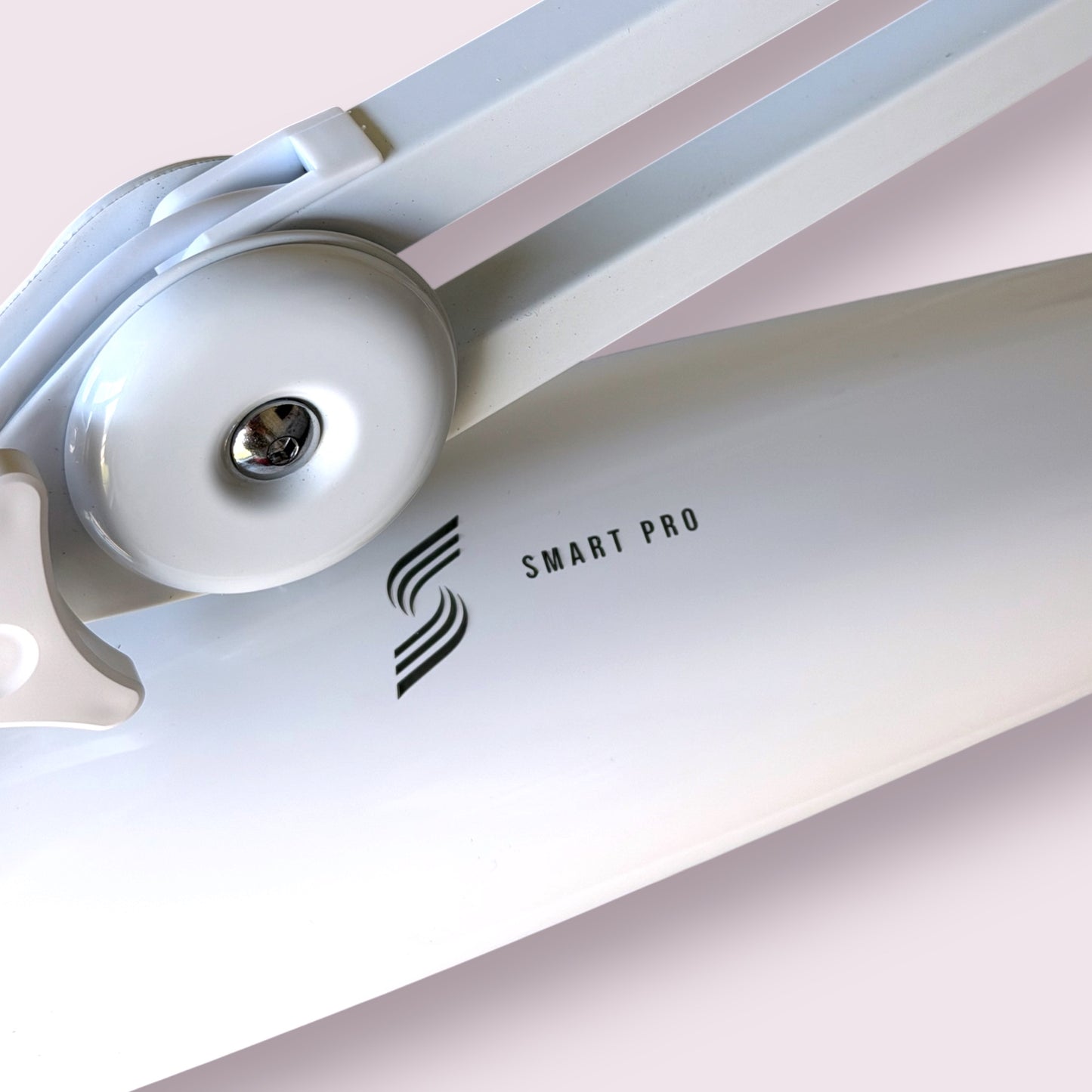 SMART PRO™ New Desk Lamp for Manicure