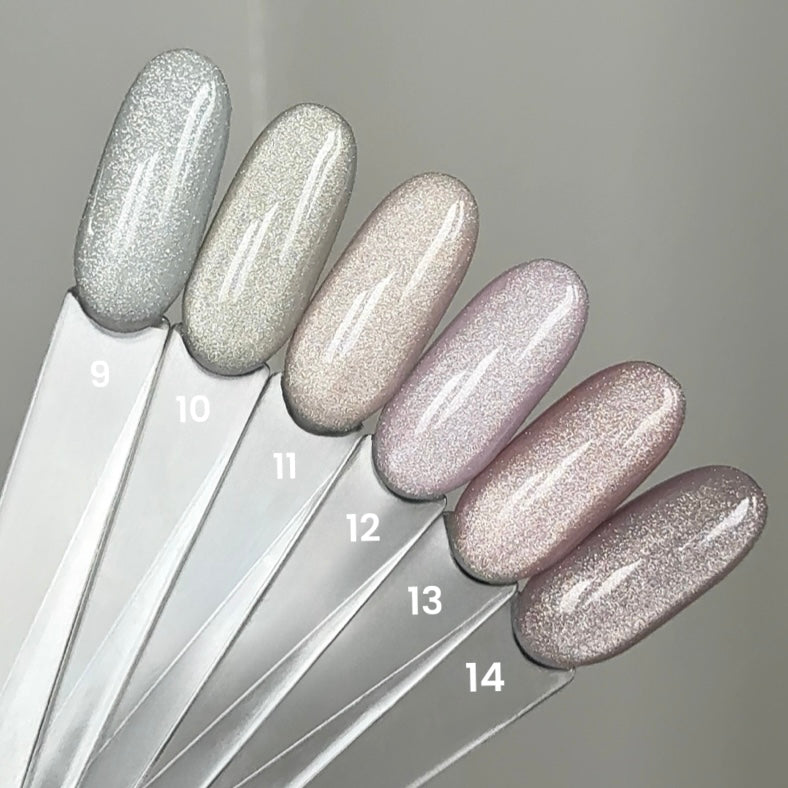 FARB RIME CAT’S #13 (light silver flare)  Professional UV/LED Gel