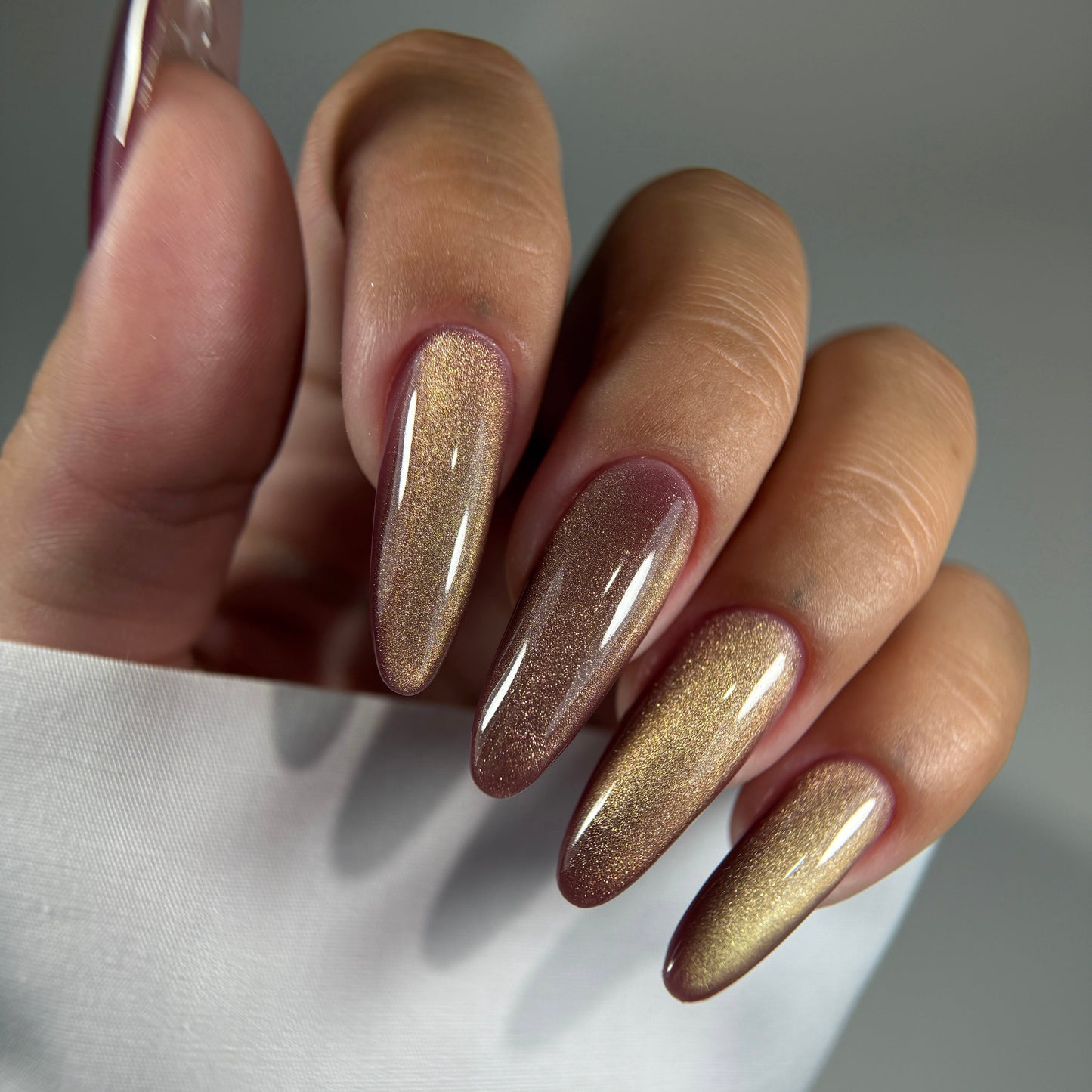 FARB SILK GOLDEN CATS #12 Professional UV/LED Gel (11 ml)