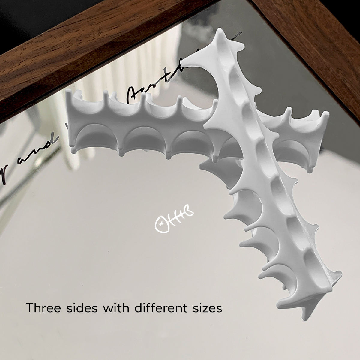 Silicone "Fishbone" Holder for Brushes, white