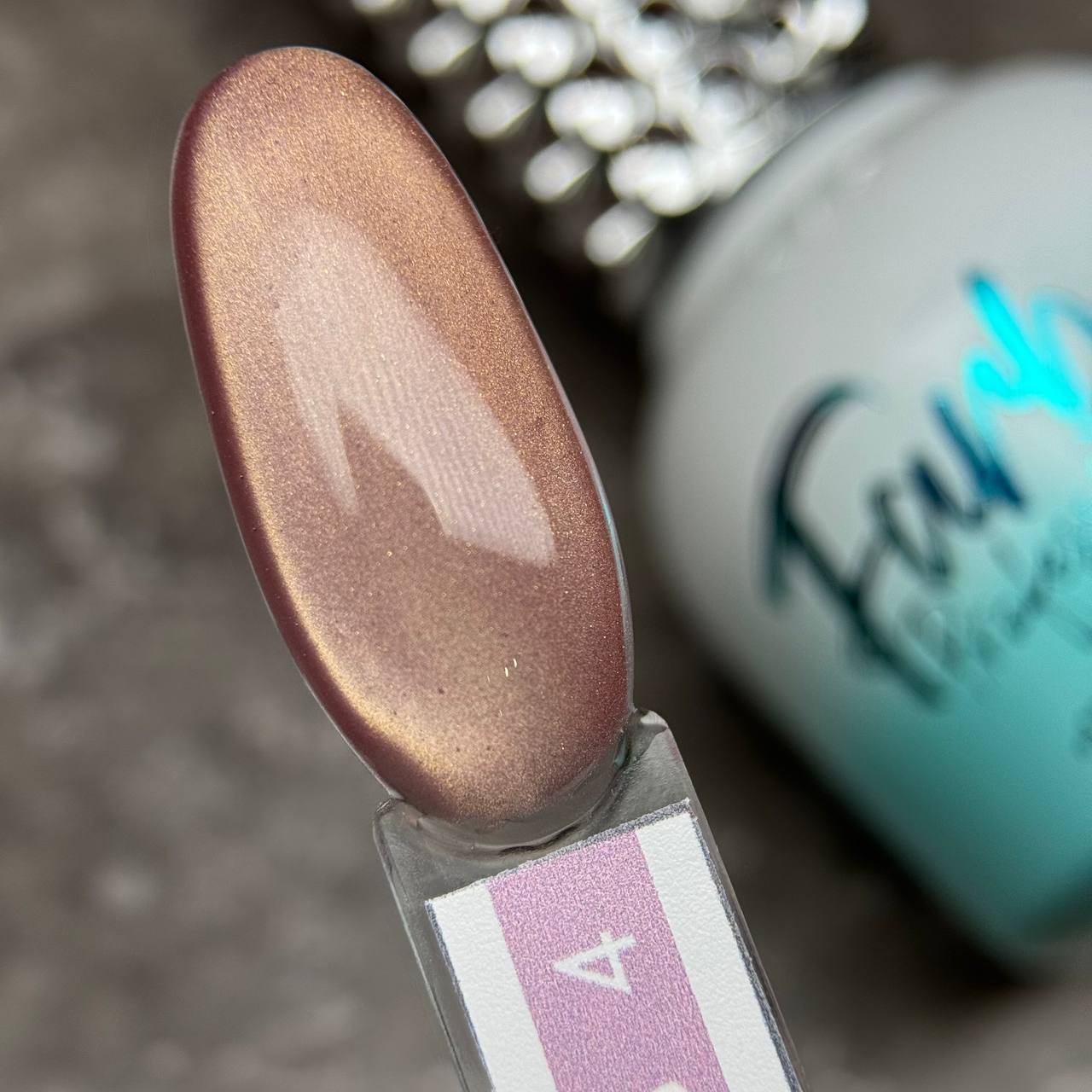 FARB SILK GOLDEN CATS #4  Professional UV/LED Gel (11 ml)