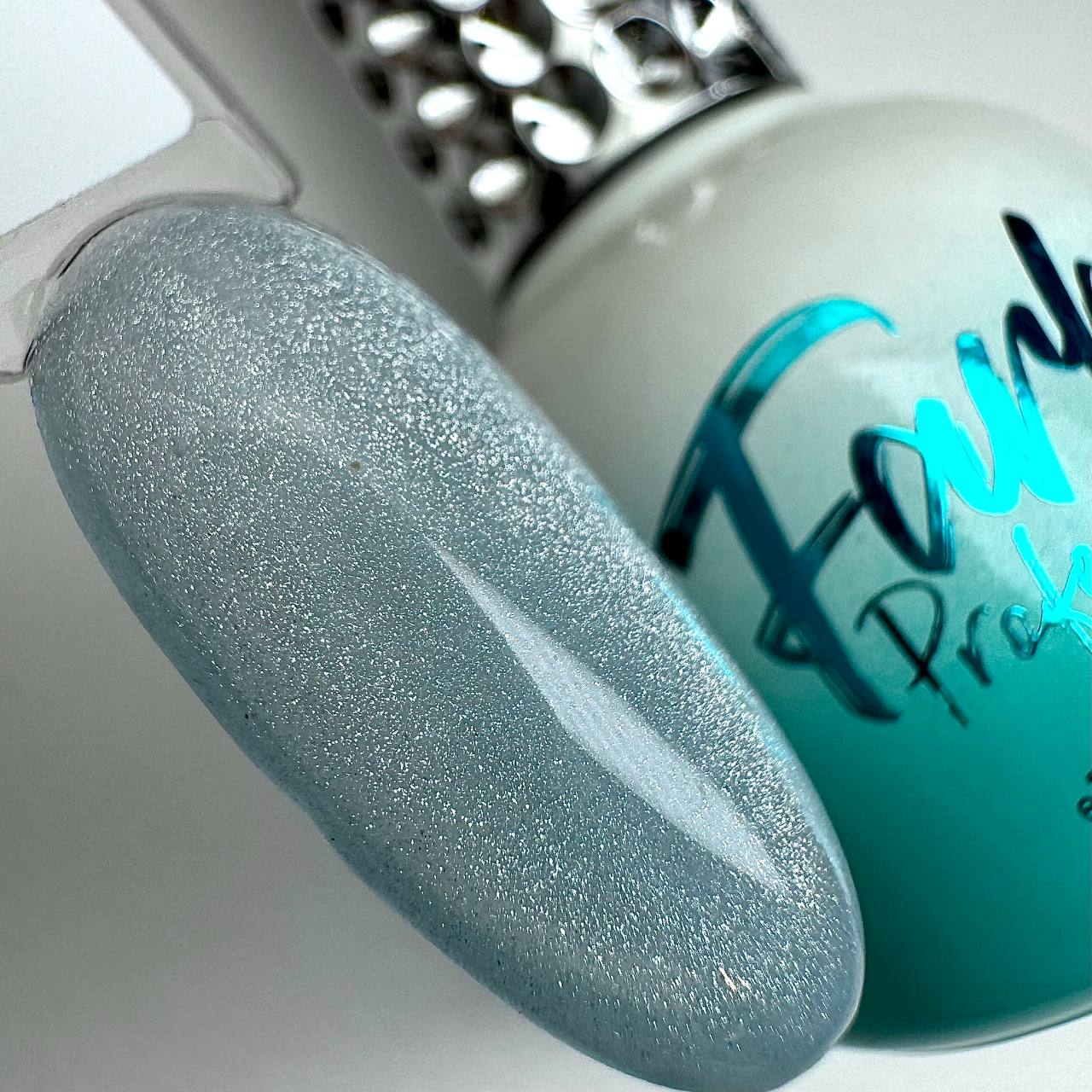 FARB RIME CAT’S #6 (light silver flare)  Professional UV/LED Gel