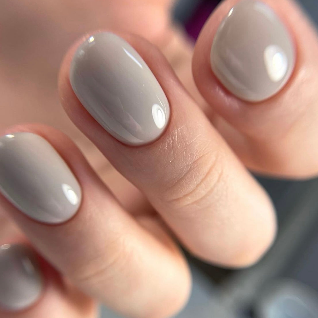 LUXIO by AKZENTZ - ALOOF Gel Color