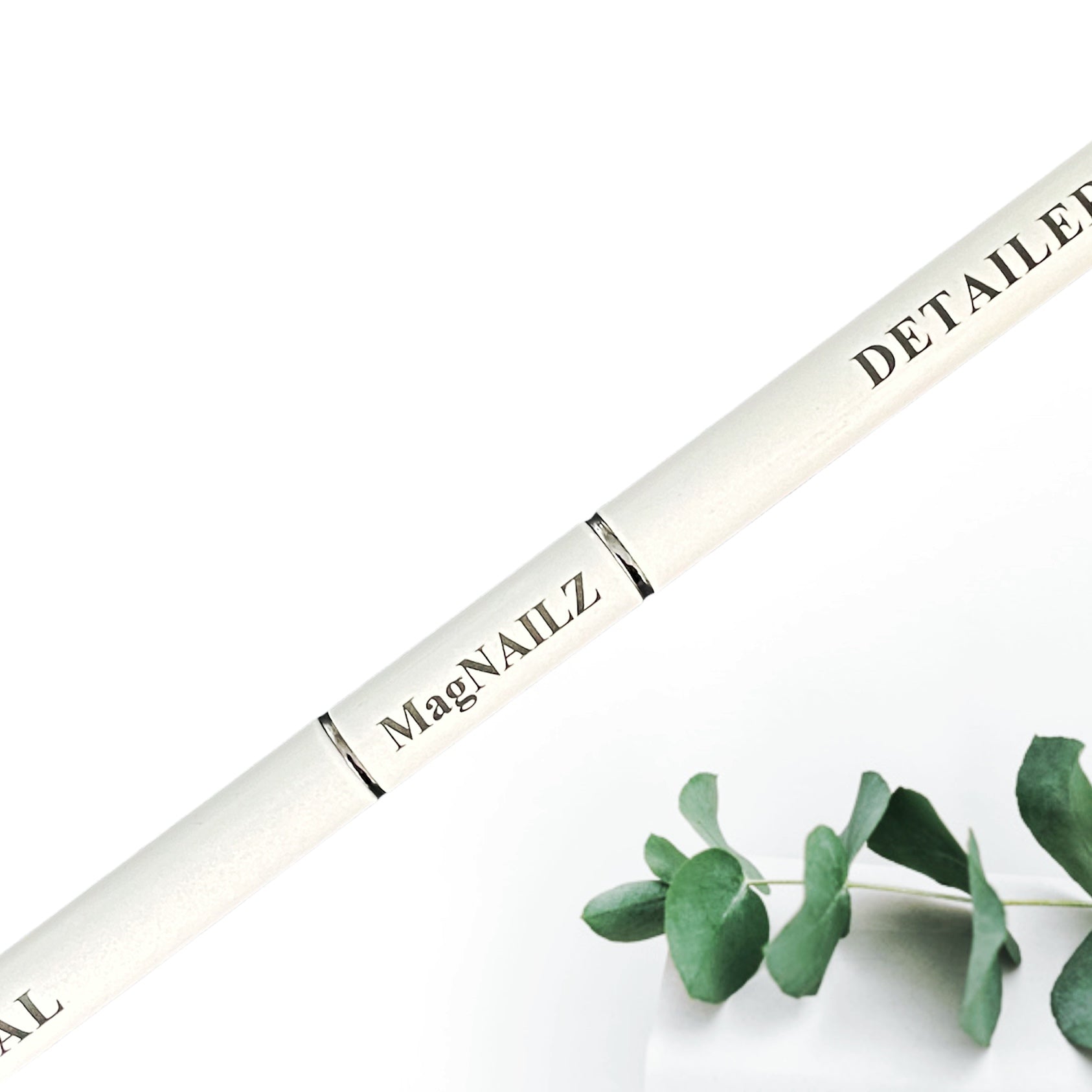 MagNAILZ Dual Brush ( 9mm thin brush + oval 6 flat brush