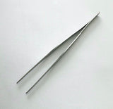 Tweezers